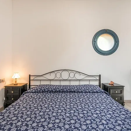 Pescettibobba B Carloforte (Isola di San Pietro)